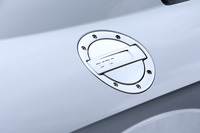 「TT」のロゴが刻まれたフューエルリッド。