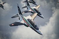 第878回:裏側もすごいんです ピニンファリーナが空軍アクロバット機の機体色をデザイン