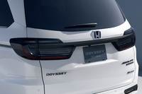 再販されるオデッセイにはぜひ、初代がそうだったように、硬直化した日本のミニバン市場に風穴を開ける存在となってほしい。