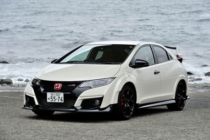 ホンダ・シビック タイプR
	ボディーサイズ:全長×全幅×全高=4390×1880×1460mm/ホイールベース:2600mm/車重:1380kg/駆動方式:FF/エンジン:2リッター直4 DOHC 16バルブ ターボ/トランスミッション:6MT/最高出力:310ps(228kW)/6500rpm/最大トルク:40.8kgm(400Nm)/2500-4500rpm/タイヤ:(前)235/35ZR19 (後)235/35ZR19/車両本体価格:428万円