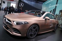 世界初公開された「メルセデス・ベンツAクラスLセダン」。