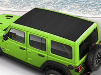 グリーンが鮮やか! 電動開閉式ルーフを持つ「ジープ・ラングラー アンリミテッド」の限定車登場の画像