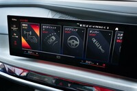 「マイモード」には走行機能も含まれている。駆動系やパワートレイン、足まわりなどを事細かに設定できる。