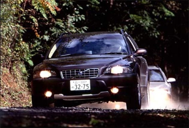 【スペック】全長×全幅×全高=4735×1860×1560mm/ホイールベース=2765mm/車重1700kg/駆動方式=4WD/2.4リッター直5DOHC20バルブターボ(200ps/6000rpm、29.1kgm/1800-5000rpm)/車両本体価格=530.0万円(テスト車=617.3万円)