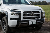 三菱トライトンGSR