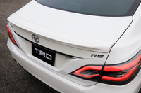 ボディーラインとのフィッティングにこだわったという「リアトランクスポイラー」。