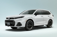 米ゼネラルモーターズと共同開発した燃料電池スタックを搭載する現行型燃料電池車「ホンダCR-V e:FCEV」。