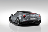 「4C 107th エディション」のリアビュー。