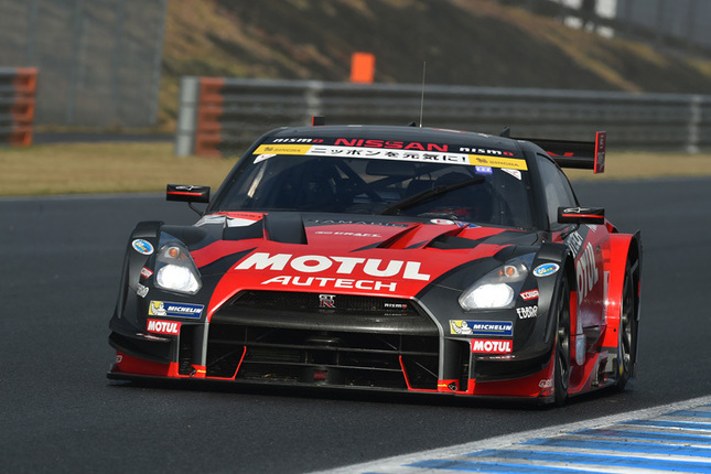 最終戦もてぎの勝利こそ逃したものの、松田次生/ロニー・クインタレッリ組のMOTUL AUTECH GT-Rは、2年連続でチャンピオンの座を手に入れた。