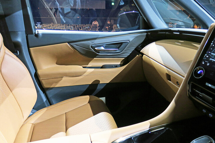 トヨタ・ヴェルファイアZプレミア(ダッシュボード&フロントドアトリム)