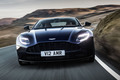 「アストンマーティンDB11」に高性能バージョンの「AMR」登場