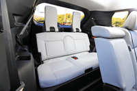 3列目シートが用意されるのは「G」と「P」の2グレード(Gでは2列シート仕様も選択可能)。2022年1月23日時点では、受注の83%を3列シート仕様が占めているという。