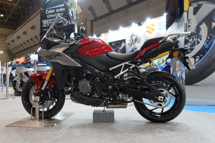 スズキGSX-S1000GX