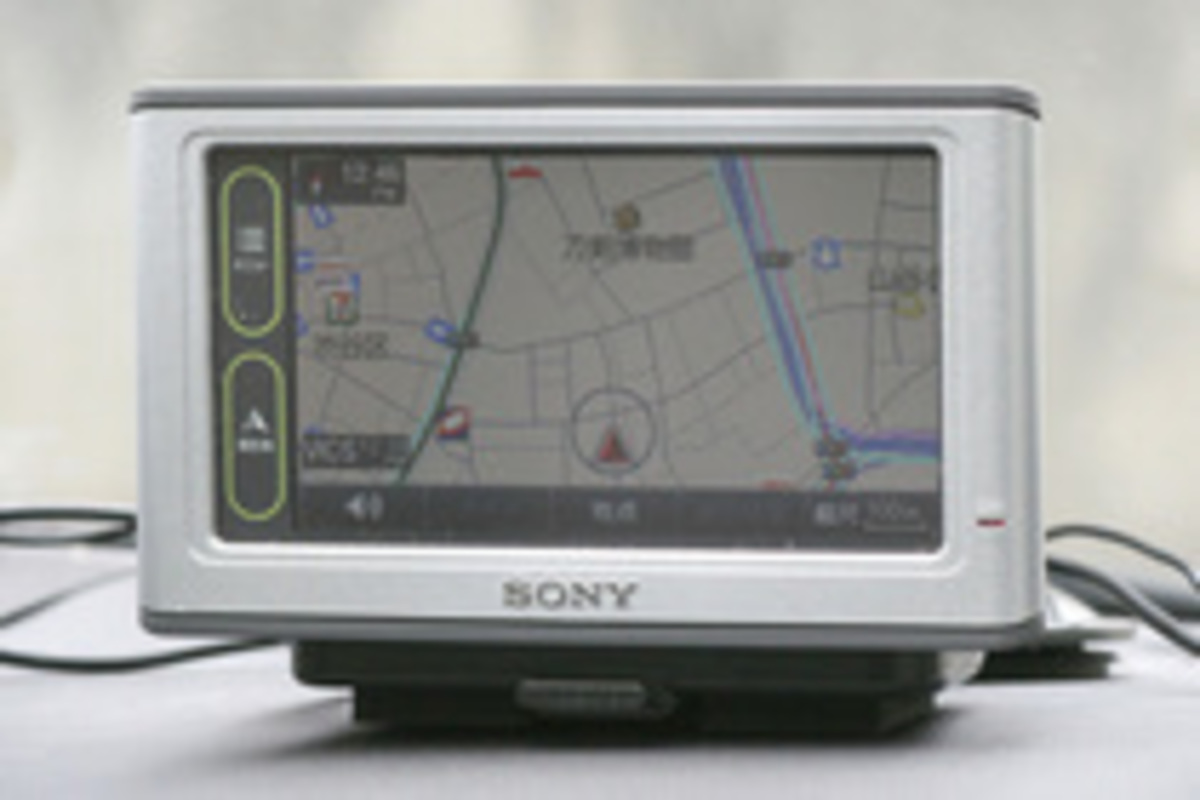 SONY NAV-U カーナビモニター ソニー「NAV-U」概要＆取付性【PNDテスト】 【ニュース】 - webCG