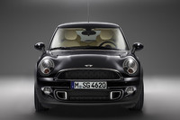 MINIとロールス・ロイスのコラボ限定車が発売