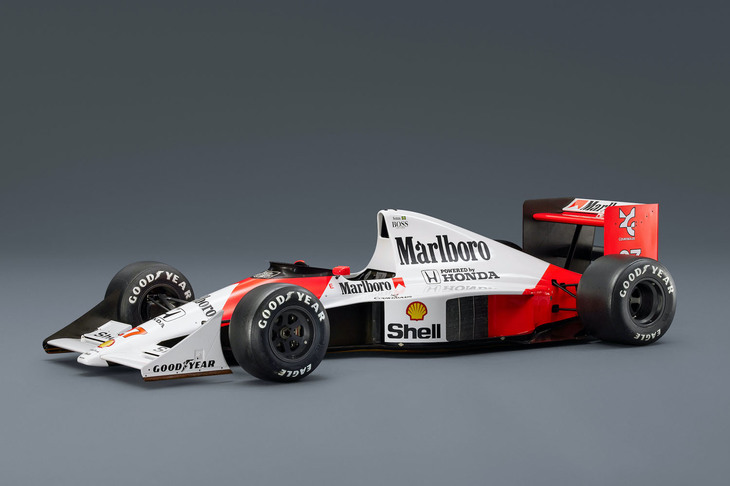 「マクラーレン・ホンダMP4/5B」は、1990年のチャンピオンマシン。アイルトン・セナとゲルハルト・ベルガーのコンビで、16戦中ポールポジション12回、優勝6回を達成している。この年の日本GPでは、タイトルを争うセナと、フェラーリを駆るアラン・プロストが鈴鹿の1コーナーで接触、セナがチャンピオンとなった、あの因縁のマシンである。こうした歴史に残る名車を動態保存しているのもホンダならではだ。