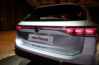 新型「パサート」には1.5リッター直4のマイルドハイブリッドシステム「eTSI」と、2リッター直4のクリーンディーゼル「TDI」のほか、1.5リッター直4のeTSIをベースとするプラグインハイブリッド「eHybrid」がラインナップされる。