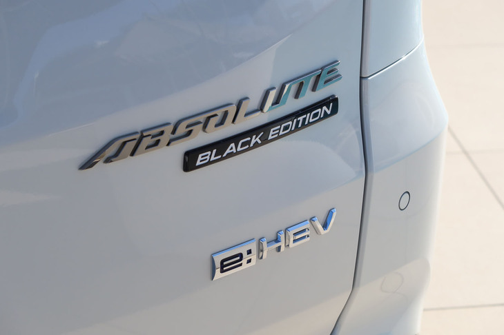 ホンダ・オデッセイe:HEVアブソルート・EXブラックエディション(リアエンブレム)