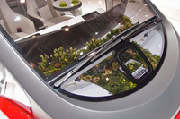 リンスピードのコンセプトカーは、その奇抜さで知られる。「オアシス」のフロントには、箱庭が!?