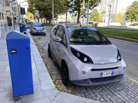 第695回:欧州カーシェアリングの切ない傷跡 ピニンファリーナのブルーカーにささげる言葉