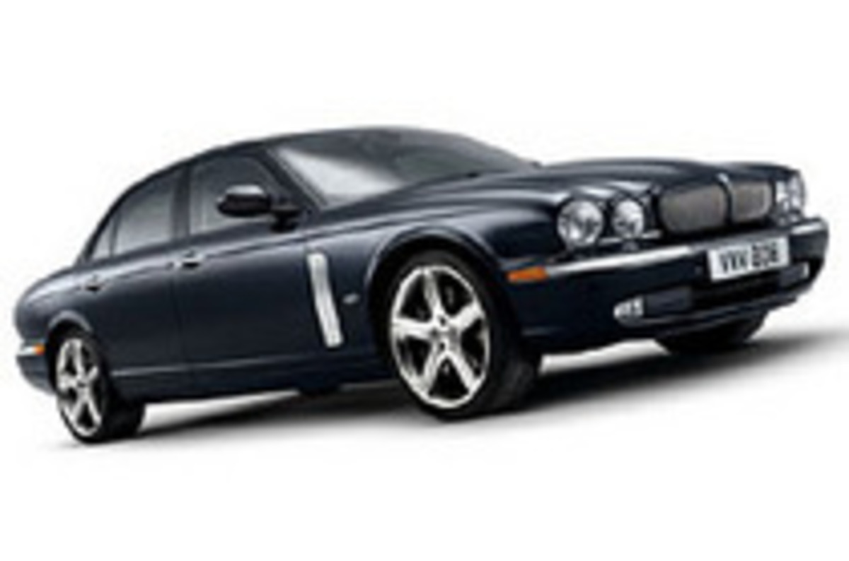 ジャガーXJR」に50台のみの限定車「リミテッド」 【ニュース】 - webCG
