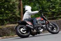 街乗りもロングツーリングも、峠道でのスポーティーな走りも難なくこなす新世代「スクランブラー」。スタイリッシュなのはもちろん、走って楽しく多用途に使える、実に多芸多才なマシンに仕上がっていた。