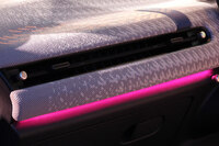 BMWが「MINIクーパー3ドア」を発売 日本での量販モデルとして初の電気自動車を設定の画像