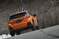 新型ではボディーのフレームワークを一新した。それにより、従来比+70~100%という大幅な剛性向上を実現した。