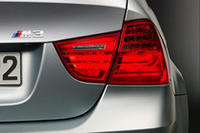 リアコンビランプの意匠が変更されたM3セダンのリアビュー。