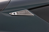 今回の試乗車は「V6ファーストエディション」。充実した装備が特徴の初版限定モデルで、過給機付きの3.5リッターV6エンジンが搭載される。2リッター直4ターボの「ファーストエディション」も用意される。