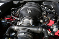 エンジンについては、これまでは4.2リッターと4.7リッターの2本立てだったが、今回のマイナーチェンジで4.2リッターエンジンは廃止となった。