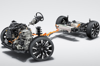 新しいハイブリッドシステム「デュアルブーストハイブリッド」を搭載した新型「トヨタ・クラウン クロスオーバーRS」のパワートレイン。今回は、高度なパワートレインを支える縁の下の力持ち、トランスミッションのお話である。