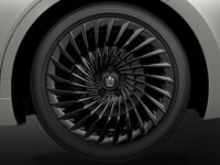 「ブラックパッケージ」に含まれる、245/45ZR20タイヤ&20×8 1/2Jアルミホイール。