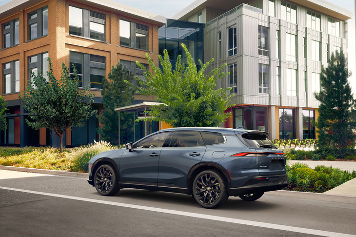 北米では「クロスオーバー」に続く2モデル目の「クラウン」となる「シグニア」。北米で販売する車両も日本の「クラウン エステート」と同様に、愛知・堤工場で生産される。