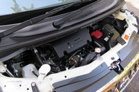 2.3リッター直4ディーゼルエンジンは、148psの最高出力と36.7kgmの最大トルクを発生する。