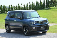 クロスビー ハイブリッドMZ アップグレードパッケージ装着車