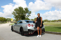 大坂選手は「(速いから)GT-Rが好き」とブランドアンバサダー就任会見でコメントしていた。