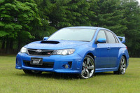 セダンの「インプレッサWRX STI」発売
