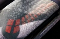 BMWが「MINIクーパー3ドア」を発売 日本での量販モデルとして初の電気自動車を設定の画像