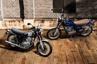 1978年のデビュー以来、空冷単気筒のシンプルなオートバイとして長年愛されてきた「ヤマハSR400」。安価なこともありカスタムの素材としても人気だった。……が、絶版車となって3年がたった今の中古車価格は、驚くほど高価になっている。