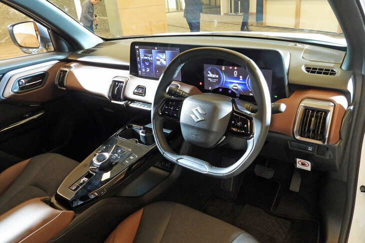 スズキeビターラZ(インストゥルメントパネルまわり)