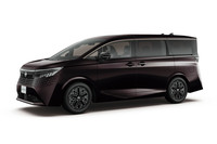 車体色が「至極 -シゴク-」のモデル。