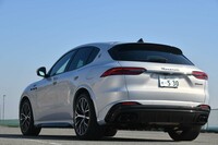 プジョー408 GTハイブリッド(FF/8AT)/マセラティ・グレカーレ トロフェオ(4WD/8AT)/ルノー・カングー ヴァリエテ カラーバンパー(FF/7AT)【試乗記】の画像
