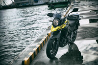 スズキVストローム250(写真:三浦孝明)