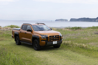 「三菱トライトン」にマイナーチェンジが施されたのは2026年1月のこと。「GLS」グレードが廃止され、「GSR」のモノグレード展開になった。