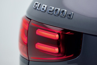 メルセデス・ベンツが7人乗りコンパクトSUV「GLB」の改良モデルを日本に導入の画像