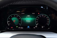 液晶メータークラスター「デジタルコックピットプロ」は全グレードに標準装備。マップを大きく映し出すこともできる。