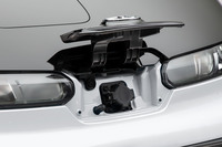 トヨタが2人乗りの超小型EVコミューター「シーポッド」を発売の画像