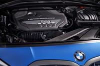 「M135i xDrive」は最高出力306ps、最大トルク450Nmの2リッター直4ターボを搭載する。