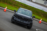 試乗したミドルタイプSUVタイプの試作車。高い剛性感とともにアタリのまろやかさも感じられる、これまでのホンダ車とはちょっと違う乗り味だった。